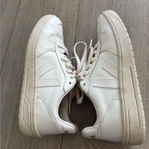 Veja Sneakers White Size 38 / 7